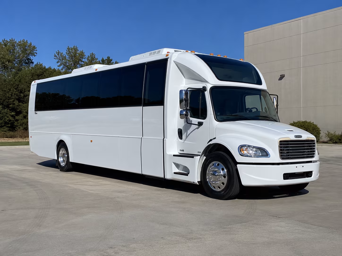 haverhill 28 passenger party bus